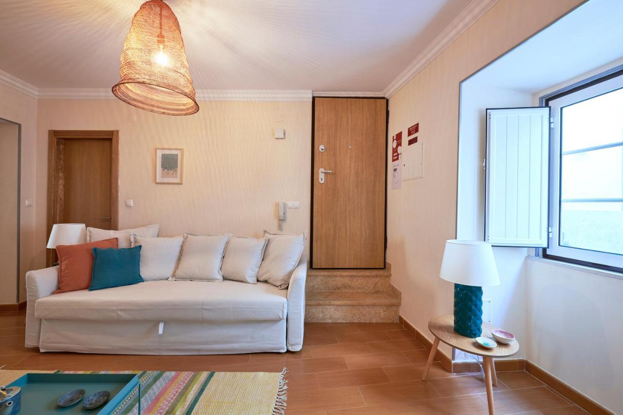 Spacious And Renovated Apartment With Amazing Patio, By Timecooler Лиссабон Экстерьер фото