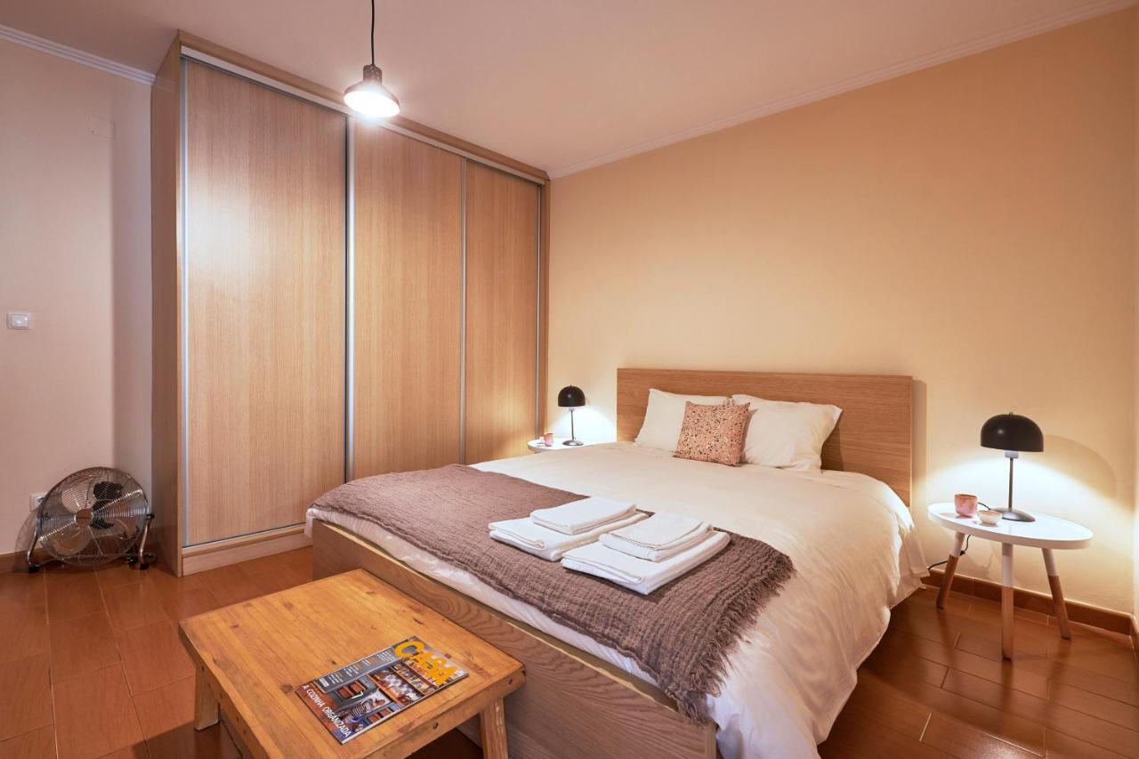 Spacious And Renovated Apartment With Amazing Patio, By Timecooler Лиссабон Экстерьер фото