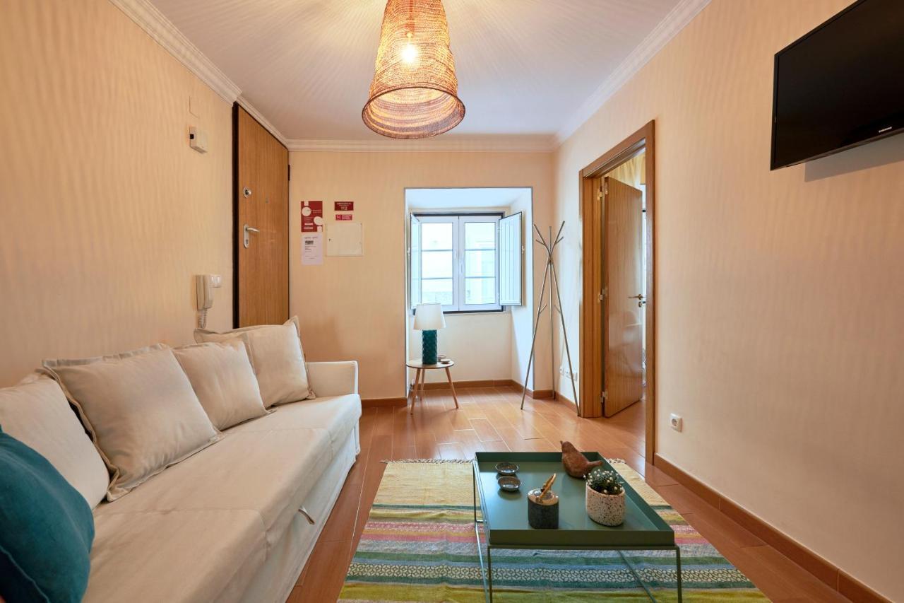Spacious And Renovated Apartment With Amazing Patio, By Timecooler Лиссабон Экстерьер фото