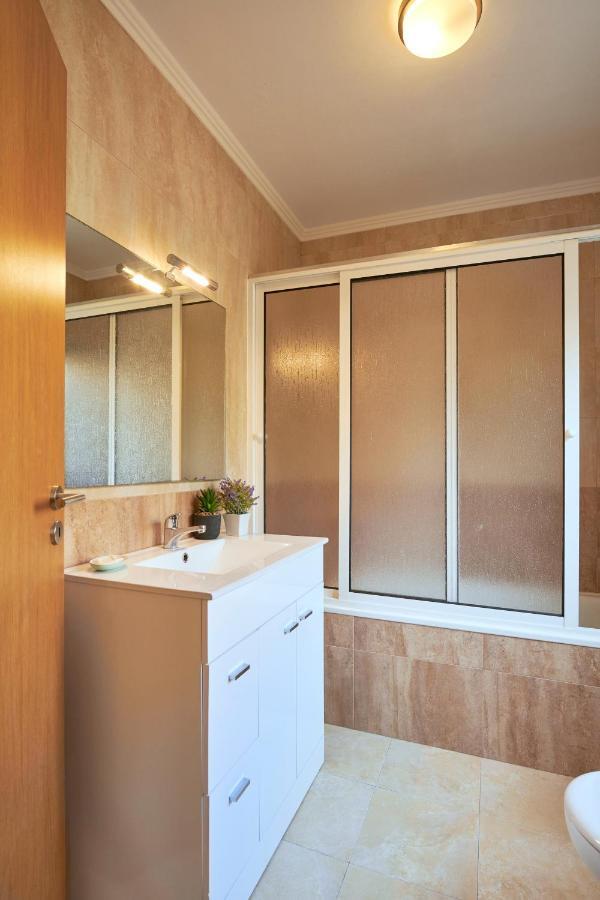 Spacious And Renovated Apartment With Amazing Patio, By Timecooler Лиссабон Экстерьер фото